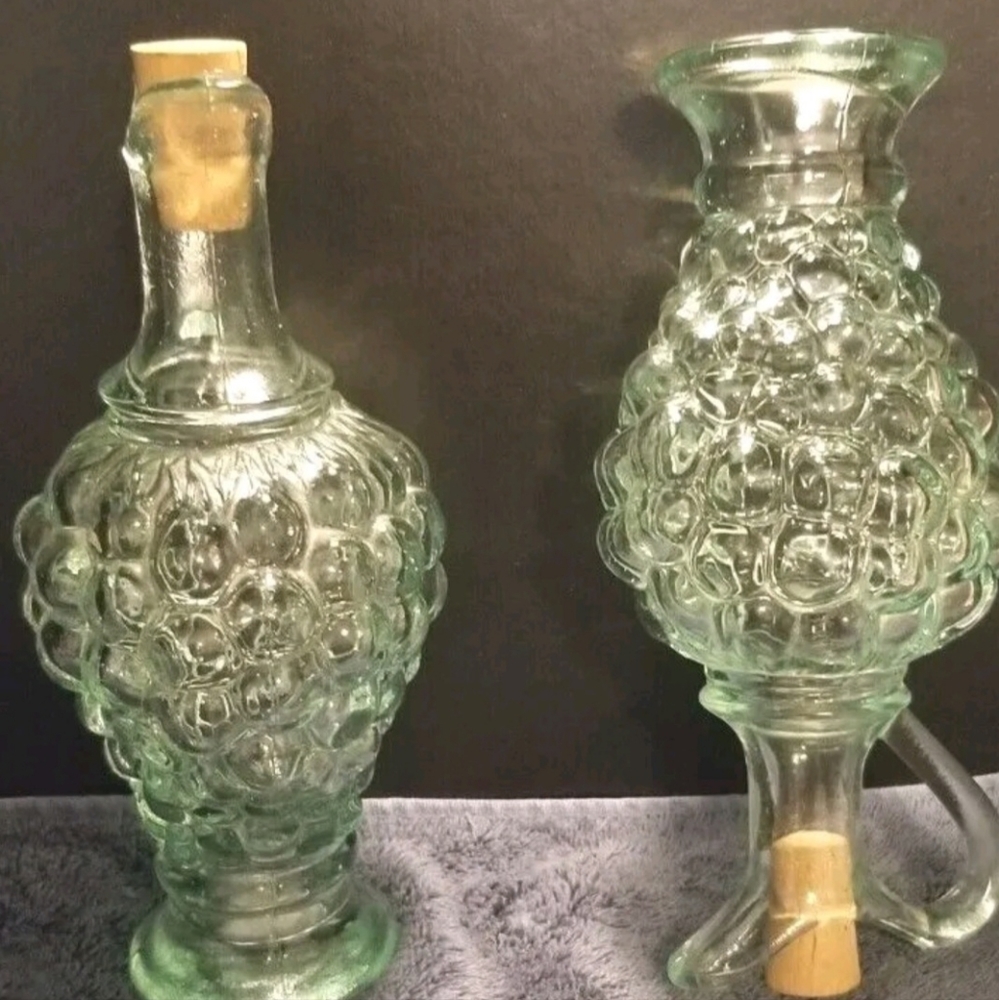 Wine/Dressing Glass Grape Cruet Set  7.5 Inches Tall
